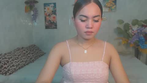 urasian_kat online show from April 17, 2026, 5:32 am