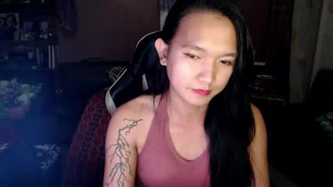 NEWRA  ALLISON online show from February 28, 2025, 10:06 pm