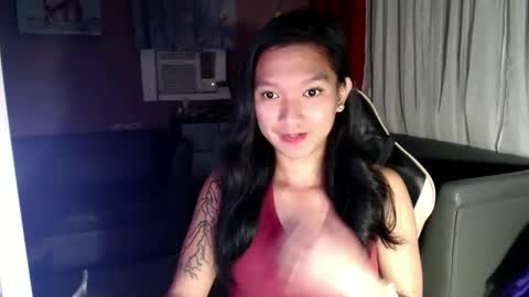 NEWRA  ALLISON online show from October 10, 2025, 7:46 pm