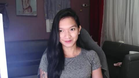 NEWRA  ALLISON online show from October 21, 2025, 7:36 pm