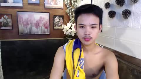 Snapshot of urasiancumboix2 chatting on October 10, 2025, 4:39 pm urasiancumboix2 online show from October 10, 2025, 4:39 pm