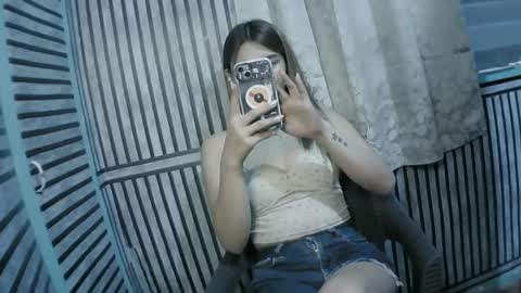 Snapshot of urasianmikayxx chatting on January 16, 2025, 11:48 am urasianmikayxx online show from January 16, 2025, 11:48 am