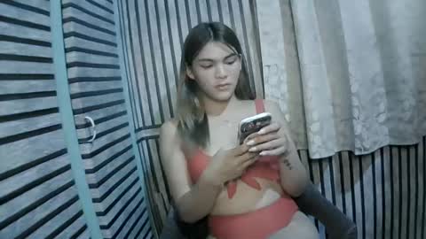 Snapshot of urasianmikayxx chatting on January 17, 2025, 12:42 pm urasianmikayxx online show from January 17, 2025, 12:42 pm