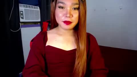 Snapshot of urasiansweet_cummer chatting on February 15, 2025, 10:31 pm KENDRA online show from February 15, 2025, 10:31 pm