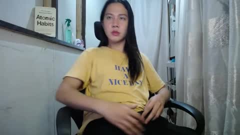 Snapshot of urasiantserika chatting on December 19, 2024, 1:51 pm Erika online show from December 19, 2024, 1:51 pm