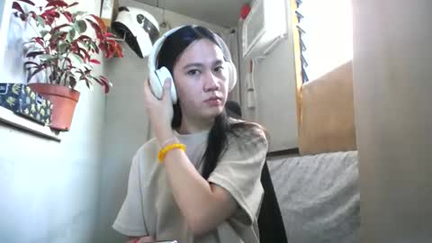 Erika online show from March 4, 2026, 2:17 am