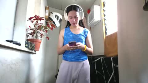 Erika online show from March 13, 2026, 2:40 am