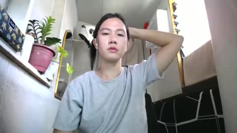 Erika online show from April 28, 2026, 2:10 am