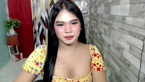 Snapshot of urbabysofia0305 chatting on December 27, 2024, 12:56 pm Sofia online show from December 27, 2024, 12:56 pm