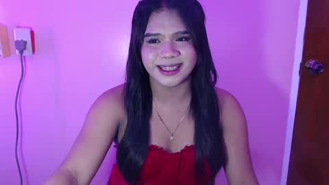 Snapshot of urbabysofia0305 chatting on February 20, 2025, 3:52 pm Sofia online show from February 20, 2025, 3:52 pm