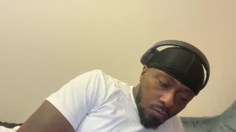 Snapshot of urbandick5 chatting on January 18, 2026, 2:04 am urbandick5 online show from January 18, 2026, 2:04 am