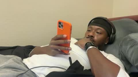 Snapshot of urbandick5 chatting on February 2, 2026, 3:05 am urbandick5 online show from February 2, 2026, 3:05 am