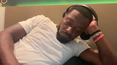 Snapshot of urbandick5 chatting on February 21, 2026, 2:56 am urbandick5 online show from February 21, 2026, 2:56 am