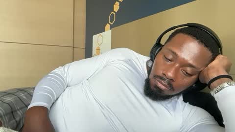 Snapshot of urbandick5 chatting on February 26, 2026, 1:32 pm urbandick5 online show from February 26, 2026, 1:32 pm