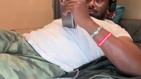 Snapshot of urbandick5 chatting on March 2, 2026, 11:44 pm urbandick5 online show from March 2, 2026, 11:44 pm