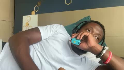 urbandick5 online show from April 11, 2026, 12:53 pm