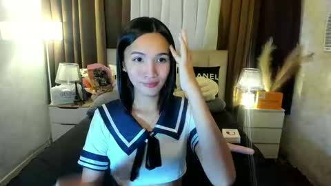 urblossom_princess online show from October 9, 2025, 5:33 pm