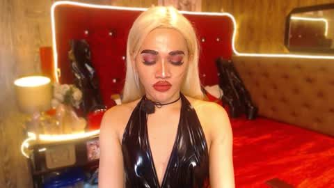 KENDALL online show from January 15, 2025, 3:07 pm