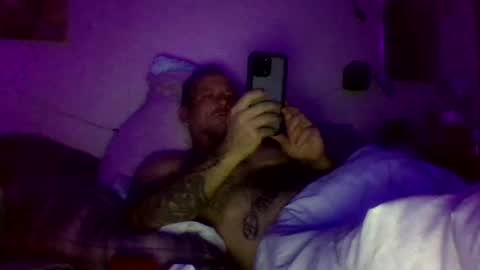 Snapshot of urdaddy875867 chatting on March 2, 2025, 6:05 am urdaddy875867 online show from March 2, 2025, 6:05 am