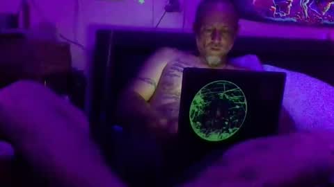 urdaddy875867 online show from April 20, 2026, 2:14 am