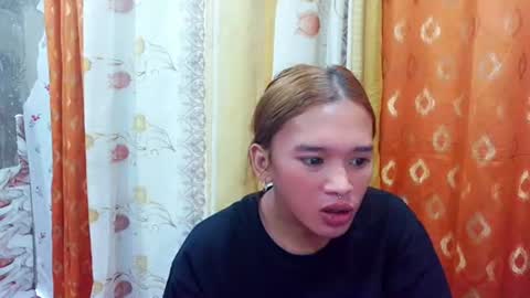 Sweetacyl online show from June 26, 2026, 7:24 am