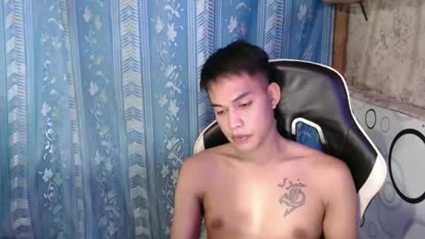 Snapshot of urexotic_cock chatting on December 8, 2024, 4:25 am urexotic_cock online show from December 8, 2024, 4:25 am