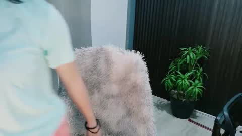 urfave_bbgirl online show from February 24, 2026, 12:03 pm