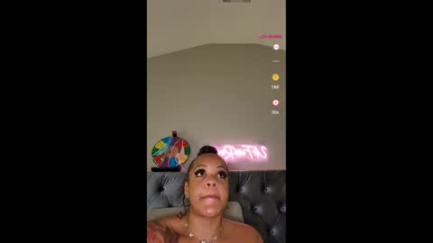 urfaveriri online show from November 29, 2025, 11:24 am