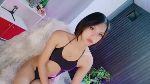 Rianne online show from March 4, 2026, 6:25 pm