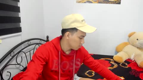 urfucker_vinz online show from April 14, 2026, 1:50 pm