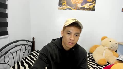 Snapshot of urfucker_vinz chatting on May 20, 2026, 1:06 pm urfucker_vinz online show from May 20, 2026, 1:06 pm