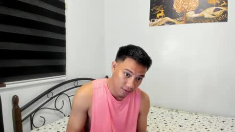 Snapshot of urfucker_vinz chatting on July 15, 2026, 3:39 pm urfucker_vinz online show from July 15, 2026, 3:39 pm