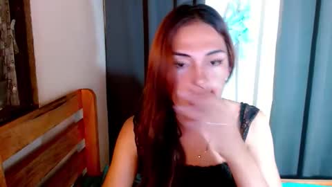 Leah online show from November 13, 2025, 8:46 am