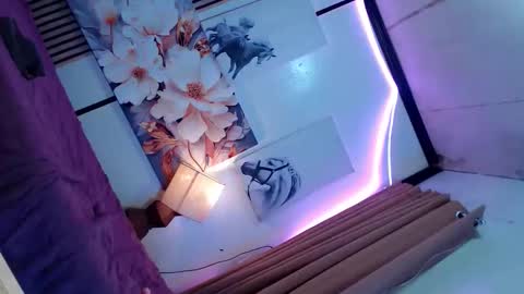 Snapshot of urgirljen chatting on March 1, 2026, 12:07 pm amara online show from March 1, 2026, 12:07 pm