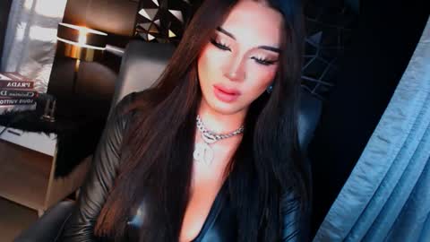 My bella 3 online show from October 5, 2025, 3:38 am