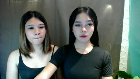 Snapshot of urgoddessawoman chatting on June 17, 2026, 12:40 pm urgoddessawoman online show from June 17, 2026, 12:40 pm