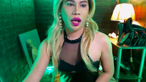 Snapshot of urhardcockqueenxxx chatting on December 13, 2024, 1:26 am queen norelle online show from December 13, 2024, 1:26 am