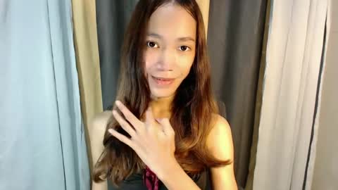 Snapshot of urhot_athena chatting on June 18, 2026, 5:41 am urhot_athena online show from June 18, 2026, 5:41 am
