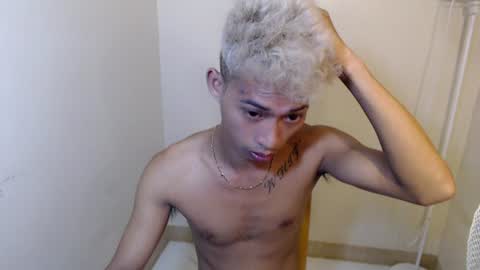 Snapshot of urhotfuckingass chatting on June 16, 2026, 6:21 pm richard online show from June 16, 2026, 6:21 pm
