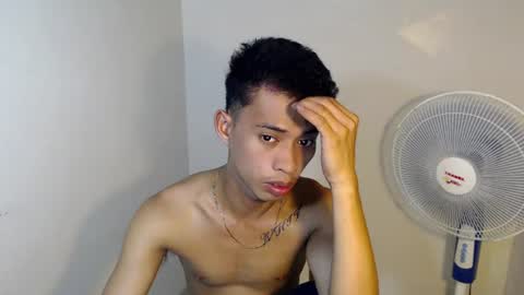 Snapshot of urhotfuckingass chatting on June 25, 2026, 2:44 am richard online show from June 25, 2026, 2:44 am