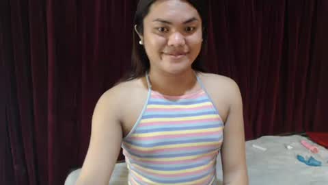 urhottie_bella online show from March 5, 2026, 5:36 am