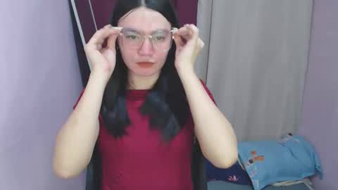 Snapshot of urhottiest_katey chatting on April 19, 2026, 6:10 pm Katey online show from April 19, 2026, 6:10 pm