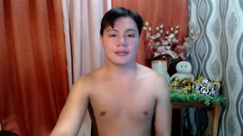urhunky_ivan online show from December 4, 2024, 4:49 pm