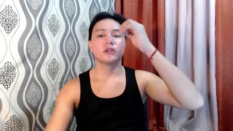 urhunky_ivan online show from January 5, 2025, 3:13 pm