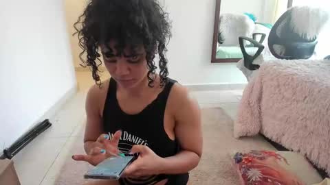 Snapshot of urimare_south chatting on February 9, 2025, 1:56 pm urimare_south online show from February 9, 2025, 1:56 pm