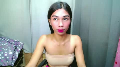 urloverjasmine_xx online show from June 14, 2026, 1:36 am