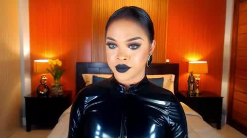 Snapshot of urmajestytyra chatting on June 24, 2026, 1:26 am UrMajestyTyra online show from June 24, 2026, 1:26 am