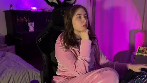 urmissalice online show from March 5, 2025, 12:27 am