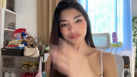 urnaughtyasianprincessjam online show from July 27, 2026, 2:51 am