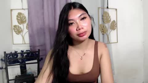 urpinay_sandra69 online show from April 13, 2026, 6:57 pm